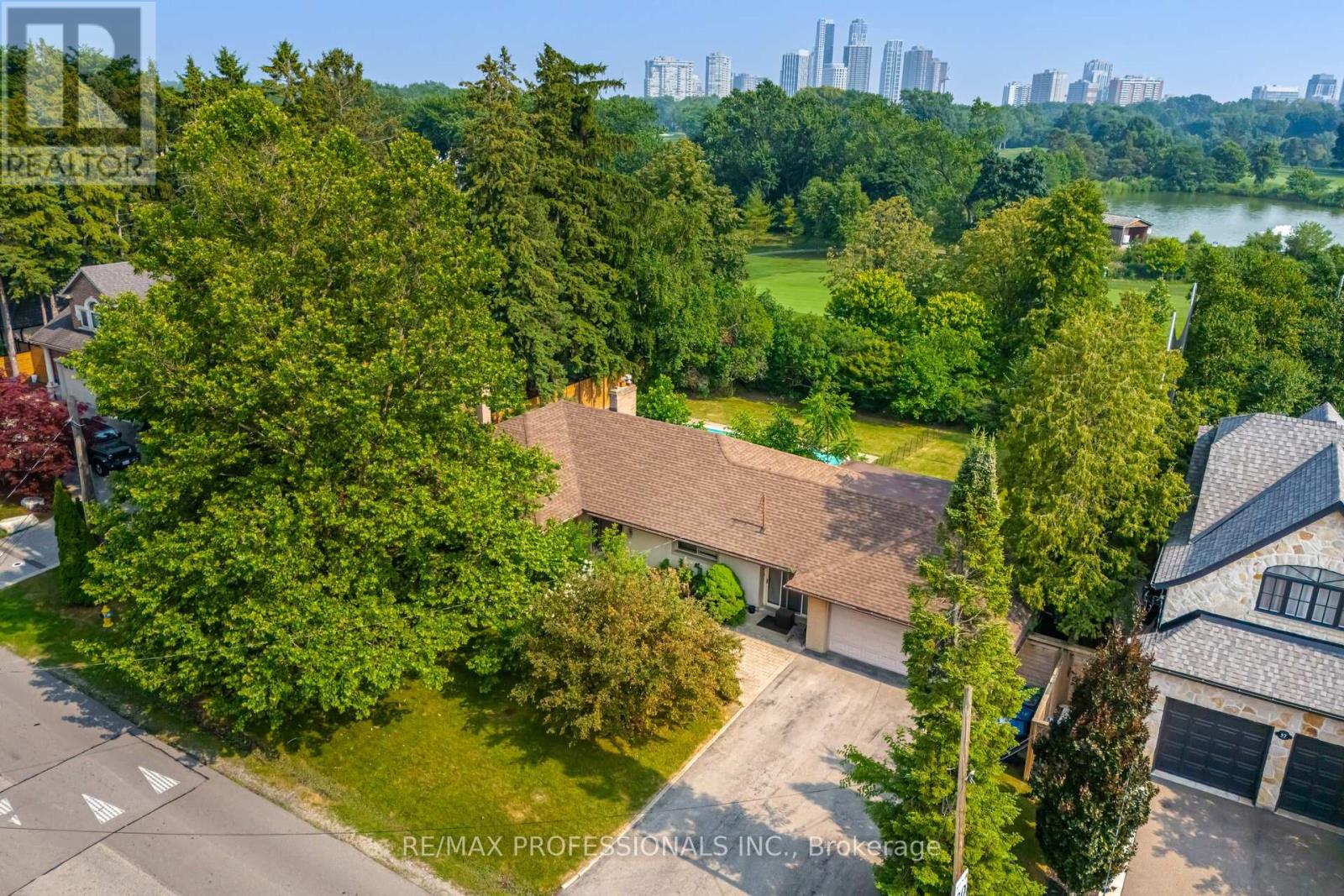 55 Bywood Dr, Toronto, ON M9A 1M1
