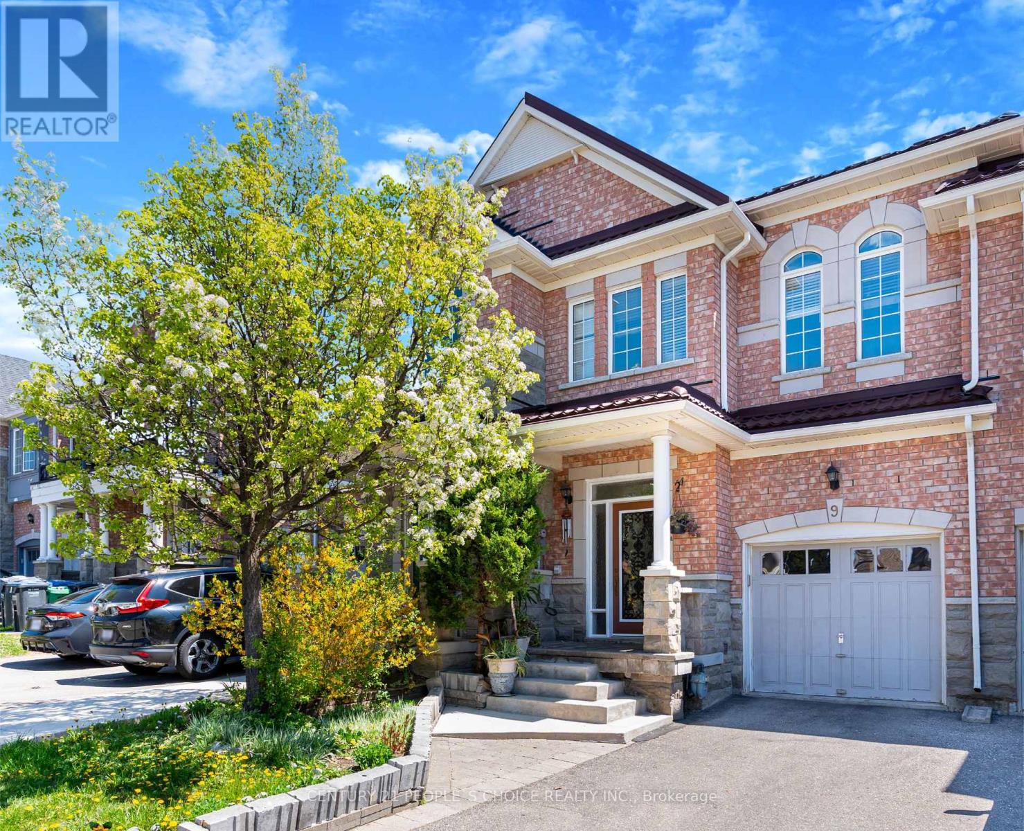 9 Saint Eugene St, Brampton Bram West, ON L6Y 0N5