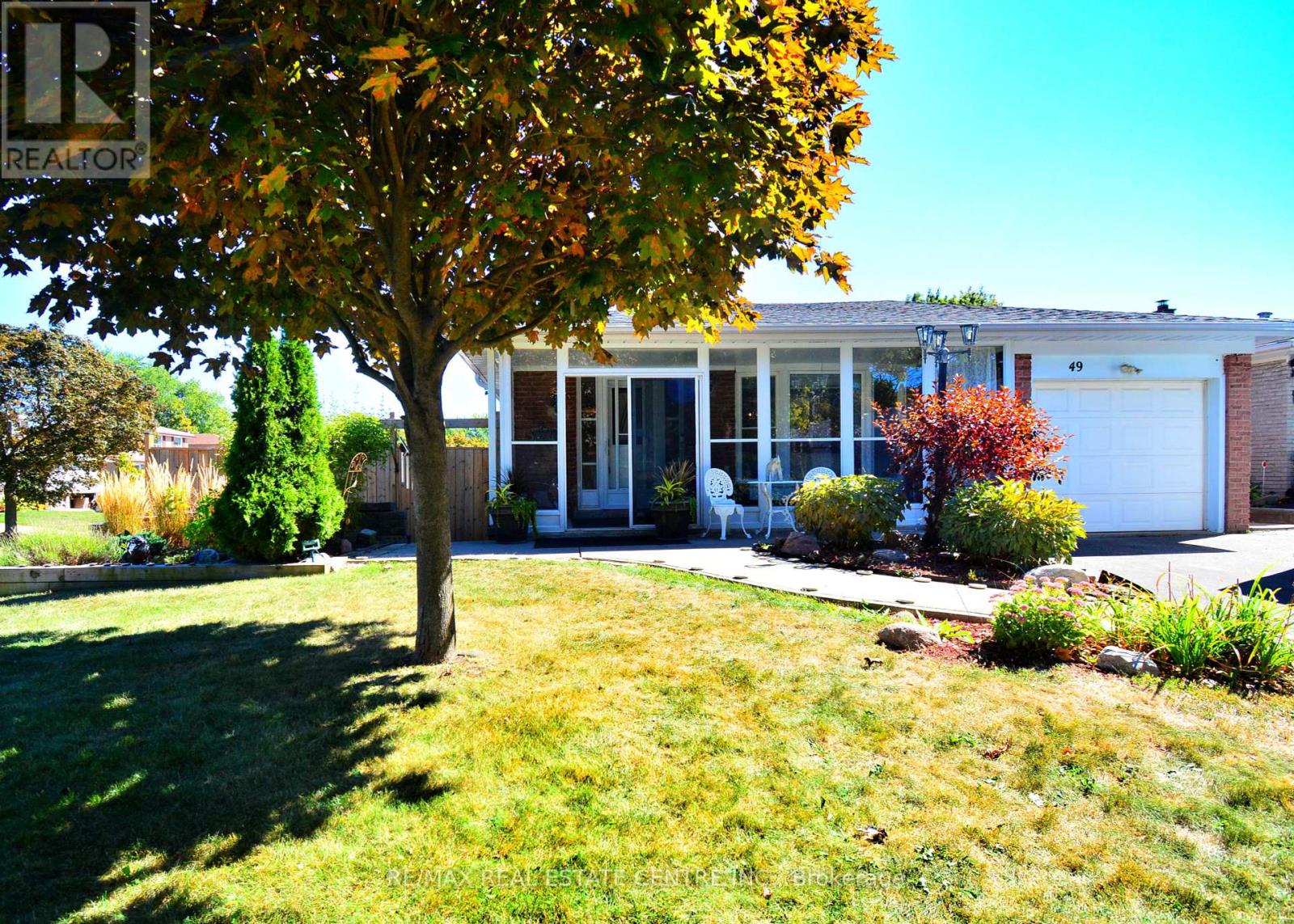 49 Boarhill Dr, Toronto, ON M1S 2L9