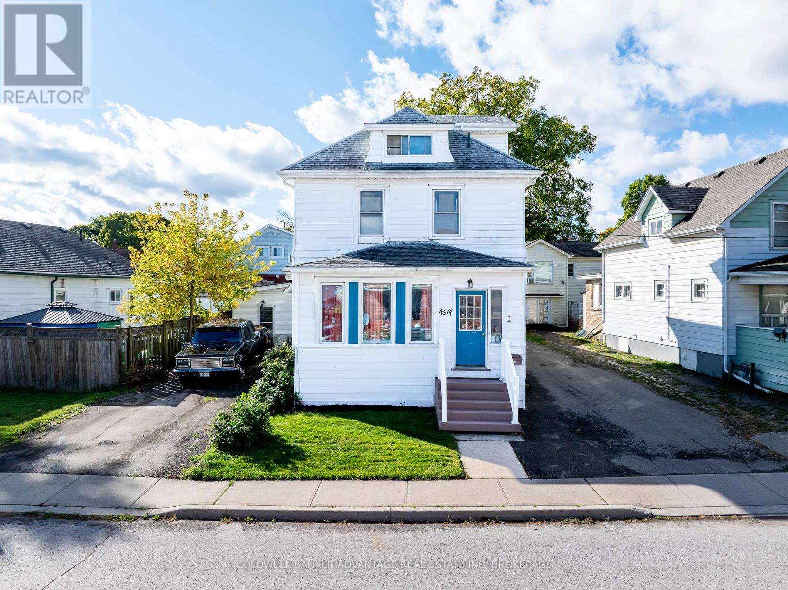 4674 Ryerson Cres, Niagara Falls, ON L2E 1E5