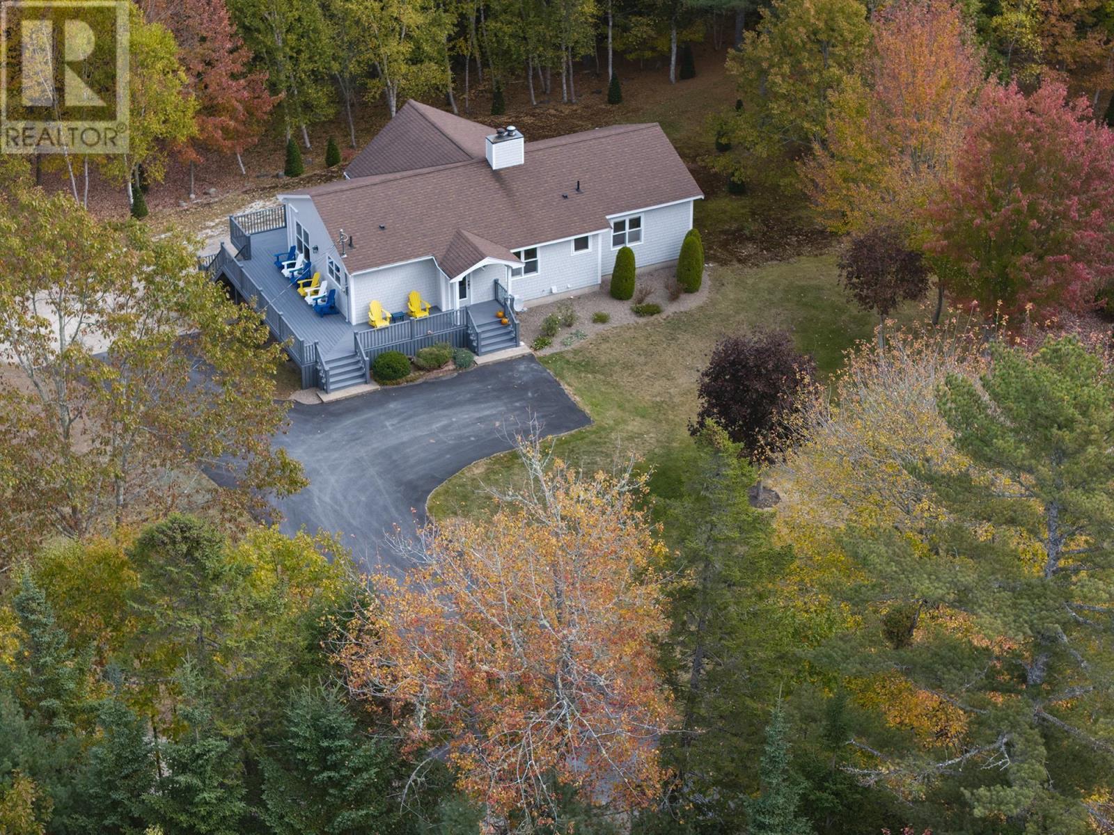 26 Rocky Run, Marriotts Cove, NS B0J 1K0