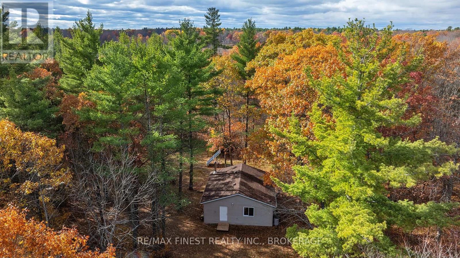 1131 Moon Rd, Central Frontenac, ON K0H 1T0