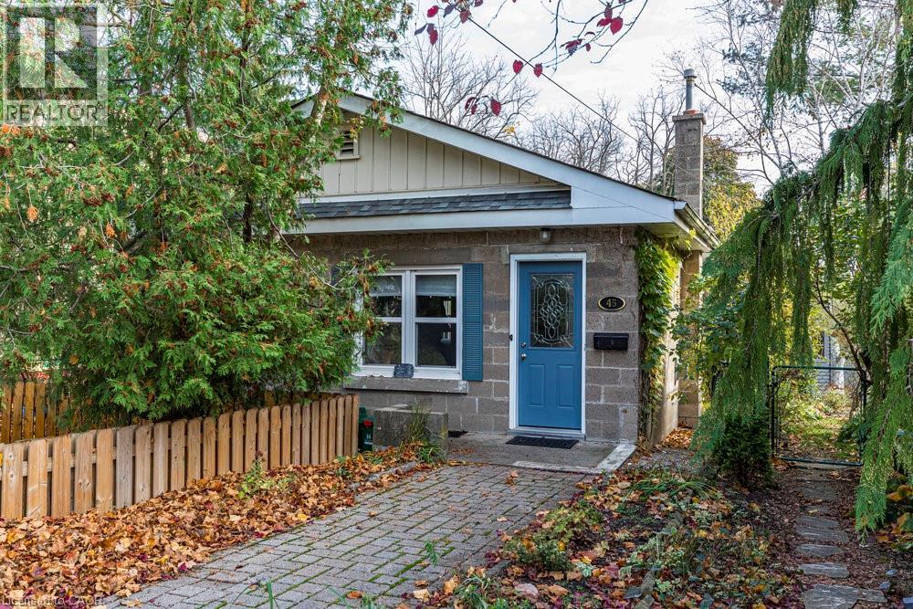 45 Market St N, Dundas, ON L9H 2Y6