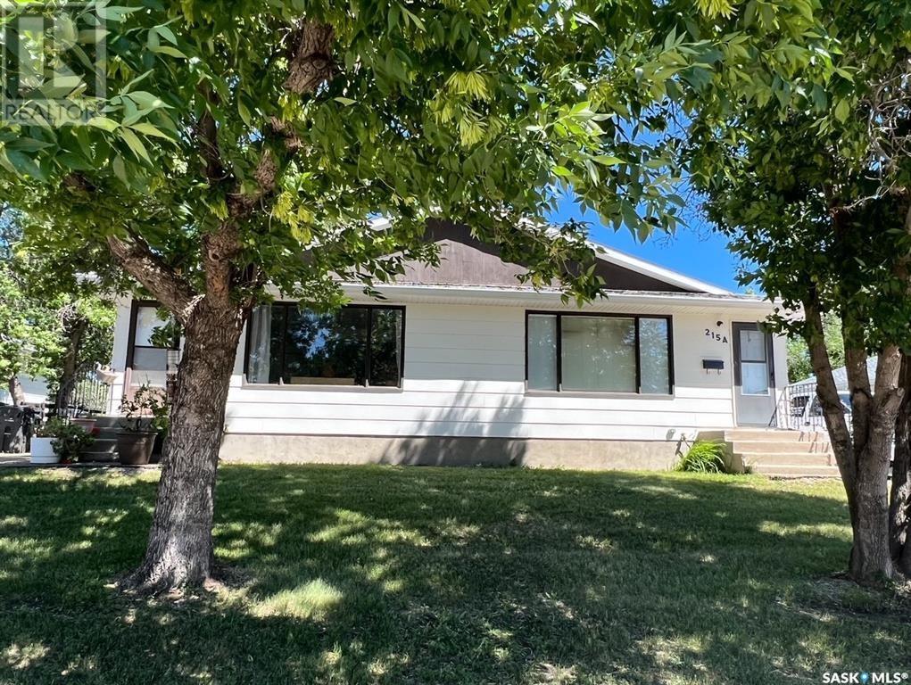 215 Pelletier Dr, Swift Current, SK S9H 4K3
