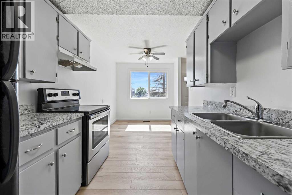 4531 7 Avenue Se Unit 15, Calgary, AB T2G 2Y9