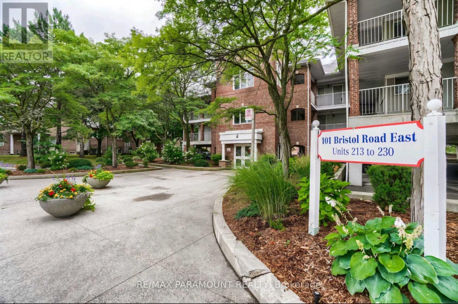 230 101 Bristol Rd E, Mississauga, ON L4Z 3P4