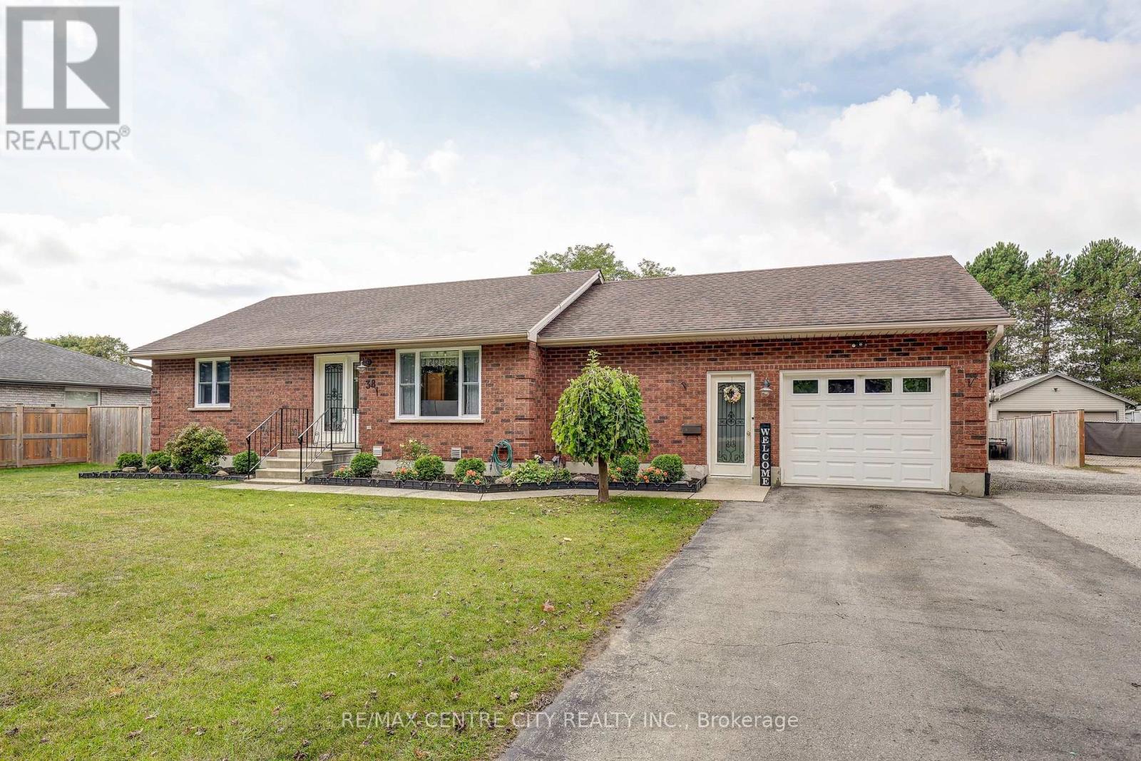 8109 Sandytown Rd, Bayham, ON N0J 1Y0