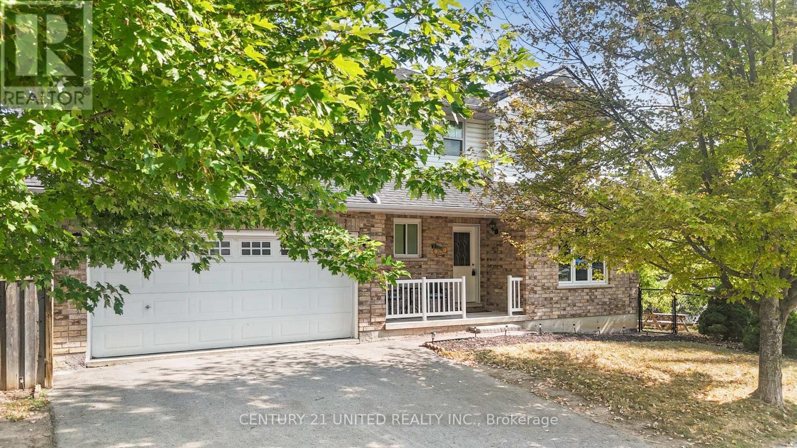 2 Sabatino Ct Ward 4 Ct, Peterborough, ON K9J 8S4