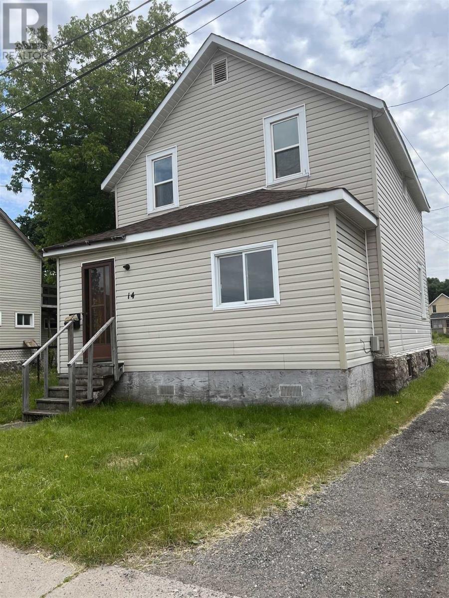 14 Blucher St, Sault Ste. Marie, ON P6A 2V4