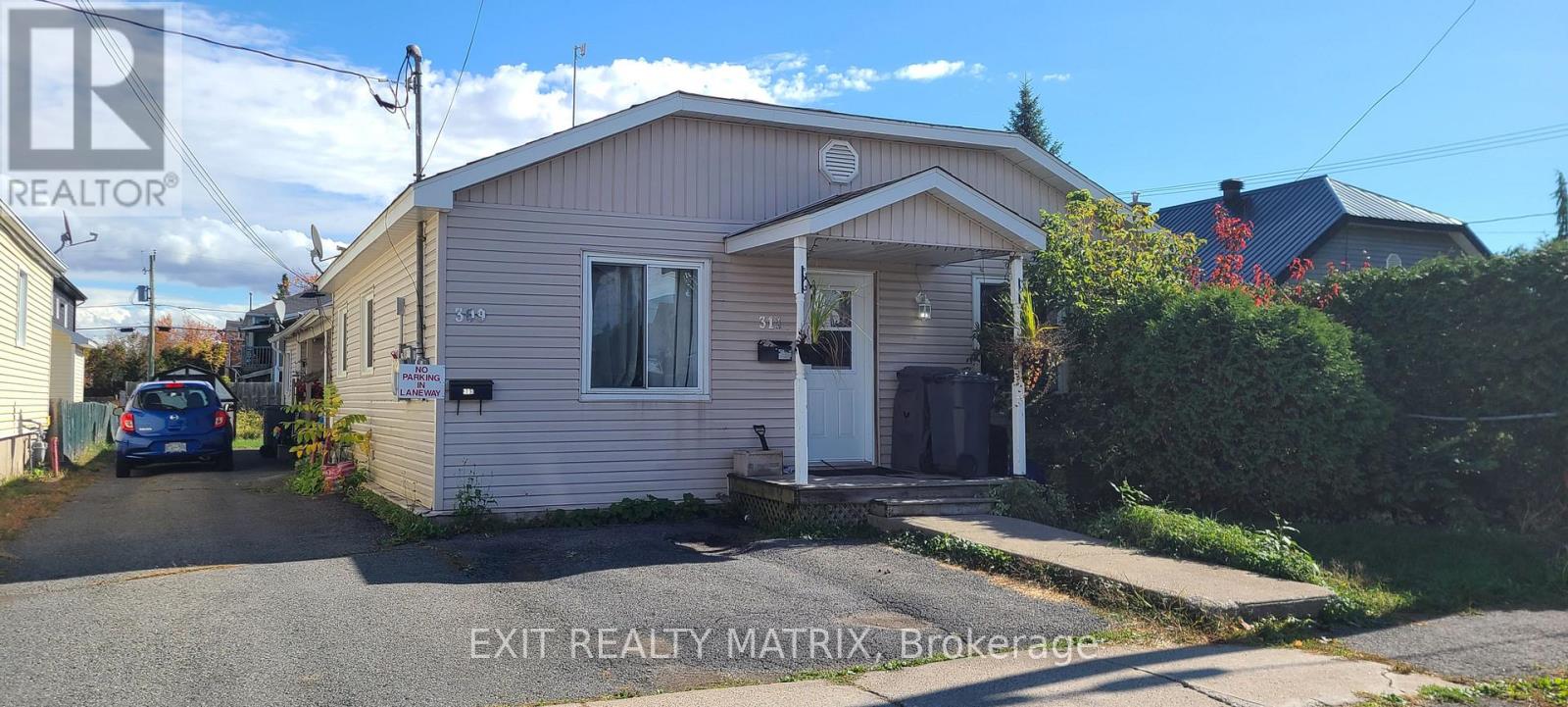 309-311 Salisbury St, Hawkesbury, ON K6A 2P5