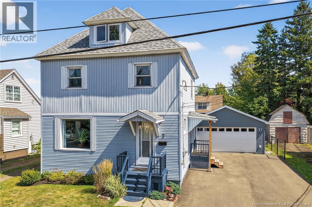 7 Fifth St, Moncton, NB E1E 3G8