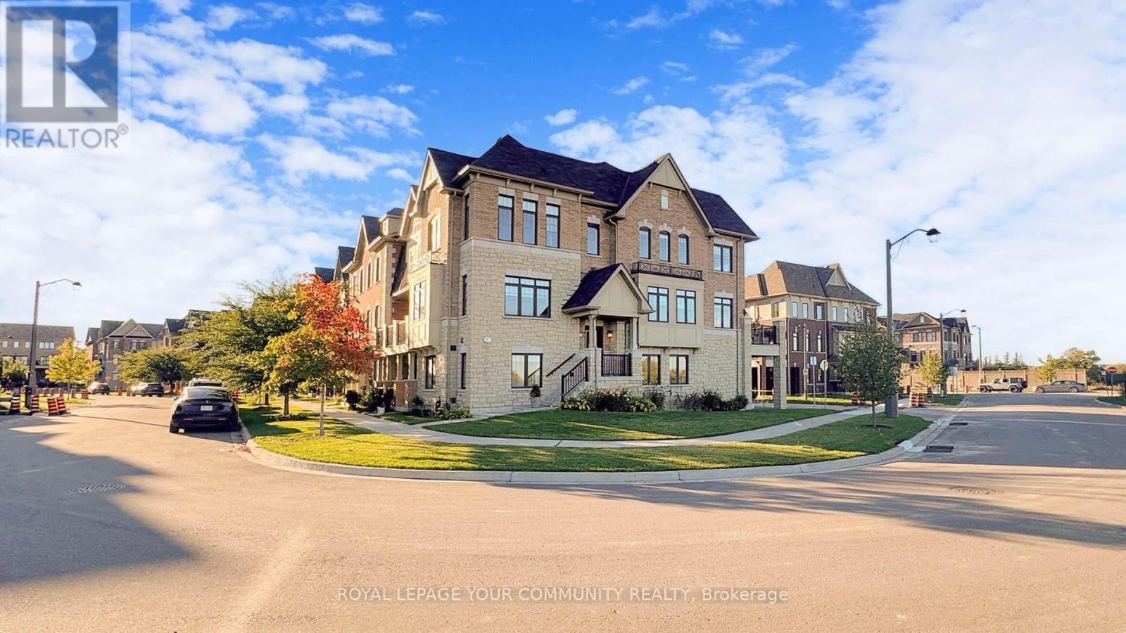 32 Delft Dr, Markham, ON L6C 0Z1