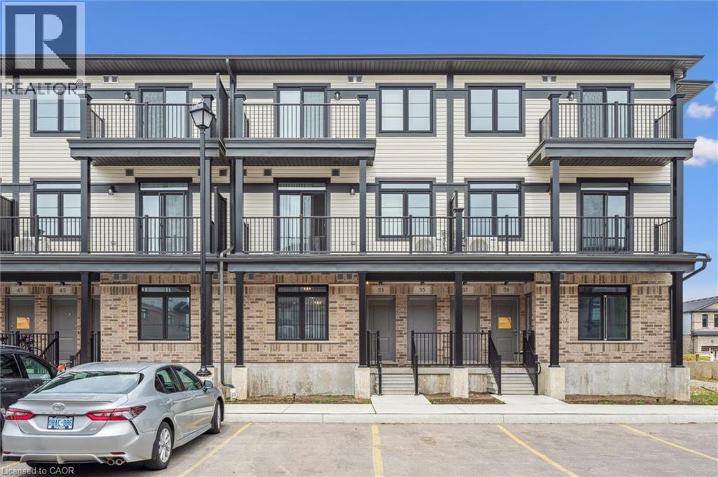 51 Lomond Ln, Kitchener, ON N2R 0T6