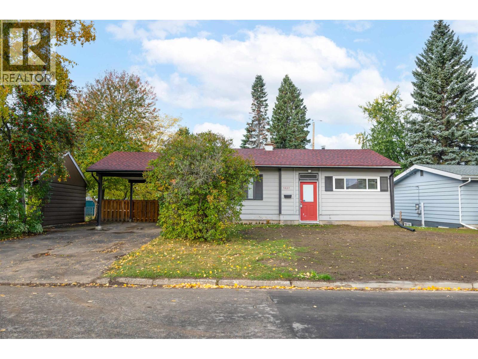 1527 Alward St, Prince George, BC V2M 2G7