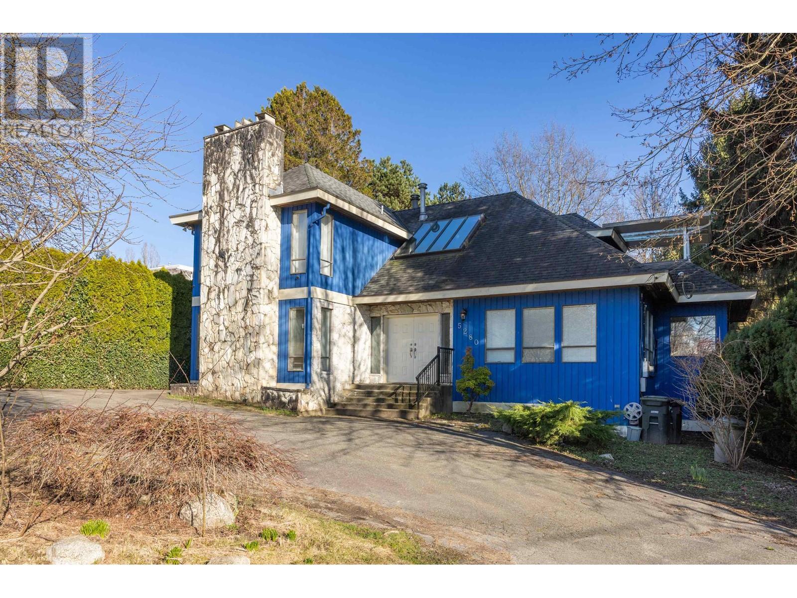 5280 Sperling Ave, Burnaby, BC V5E 2T5