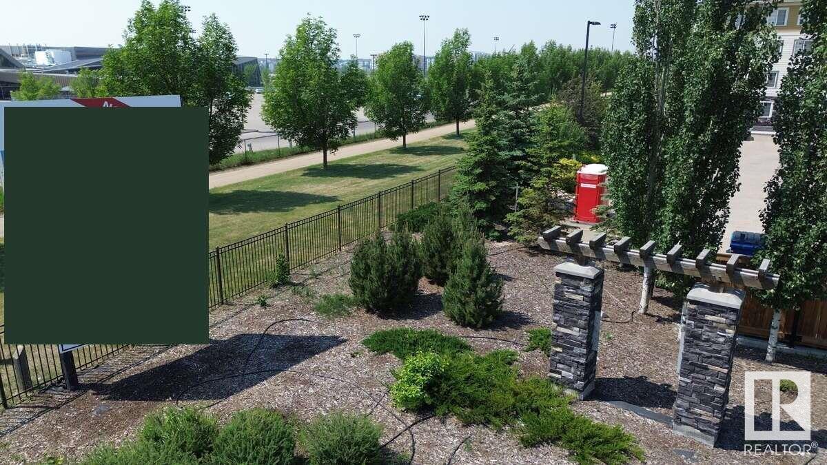 3670 139 Avenue Northwest #302, Edmonton, AB T5Y 3N5