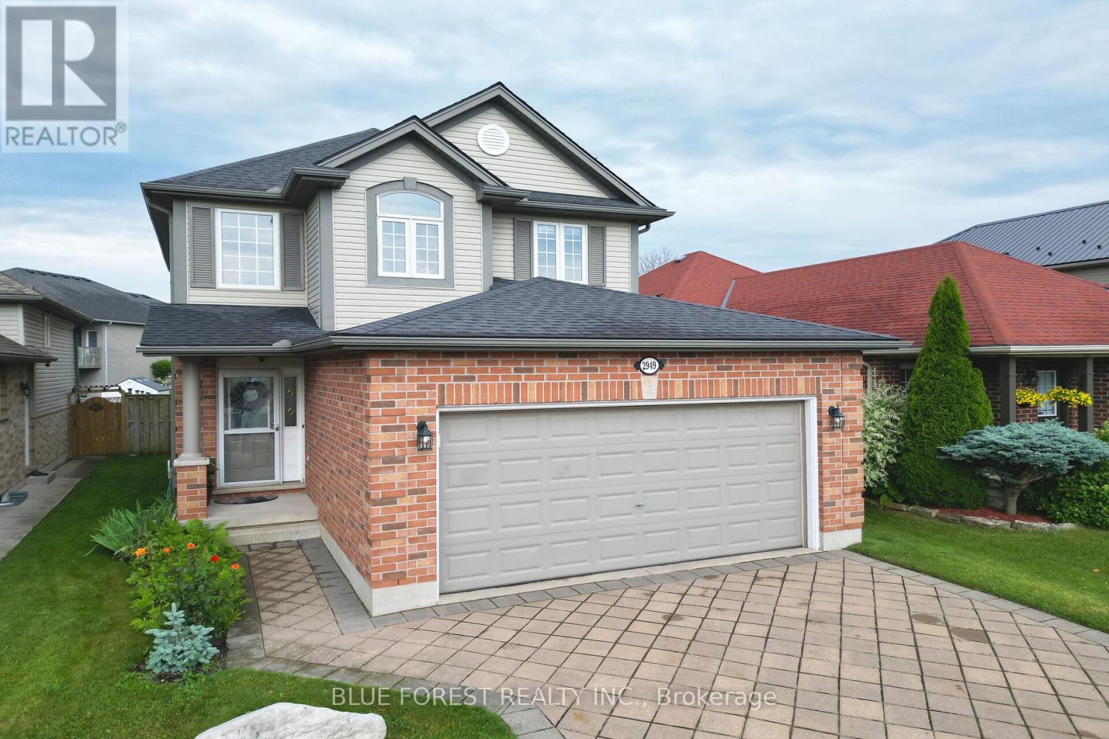 2949 Meadowgate Blvd, London, ON N6M 1L3