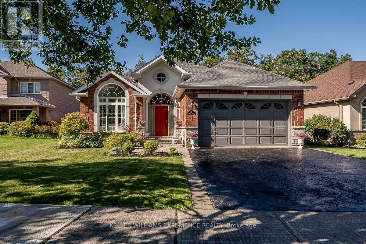 12 Cumming Dr, Barrie, ON L4N 8H6