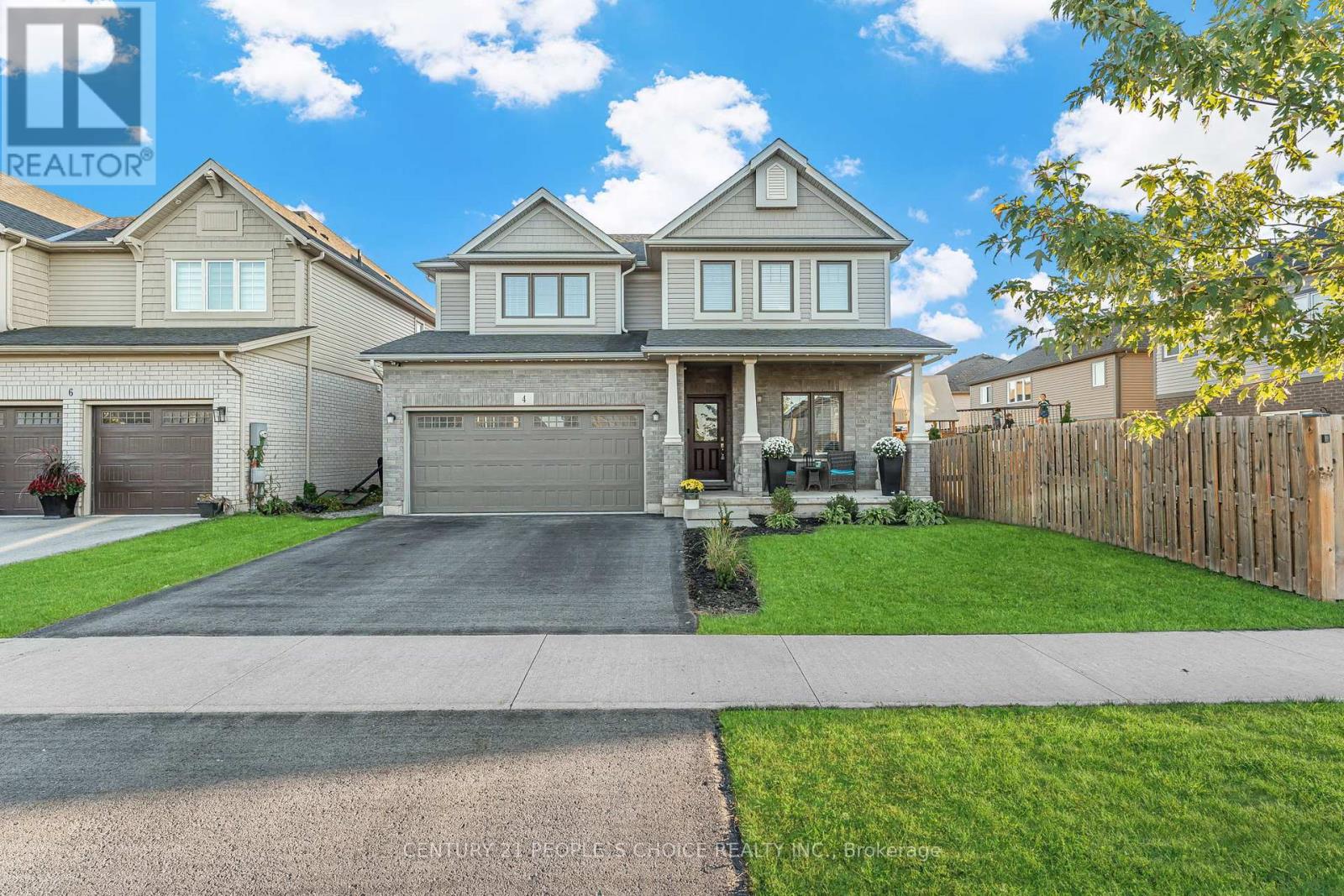 4 Riley Ave, Pelham, ON L3B 5N5