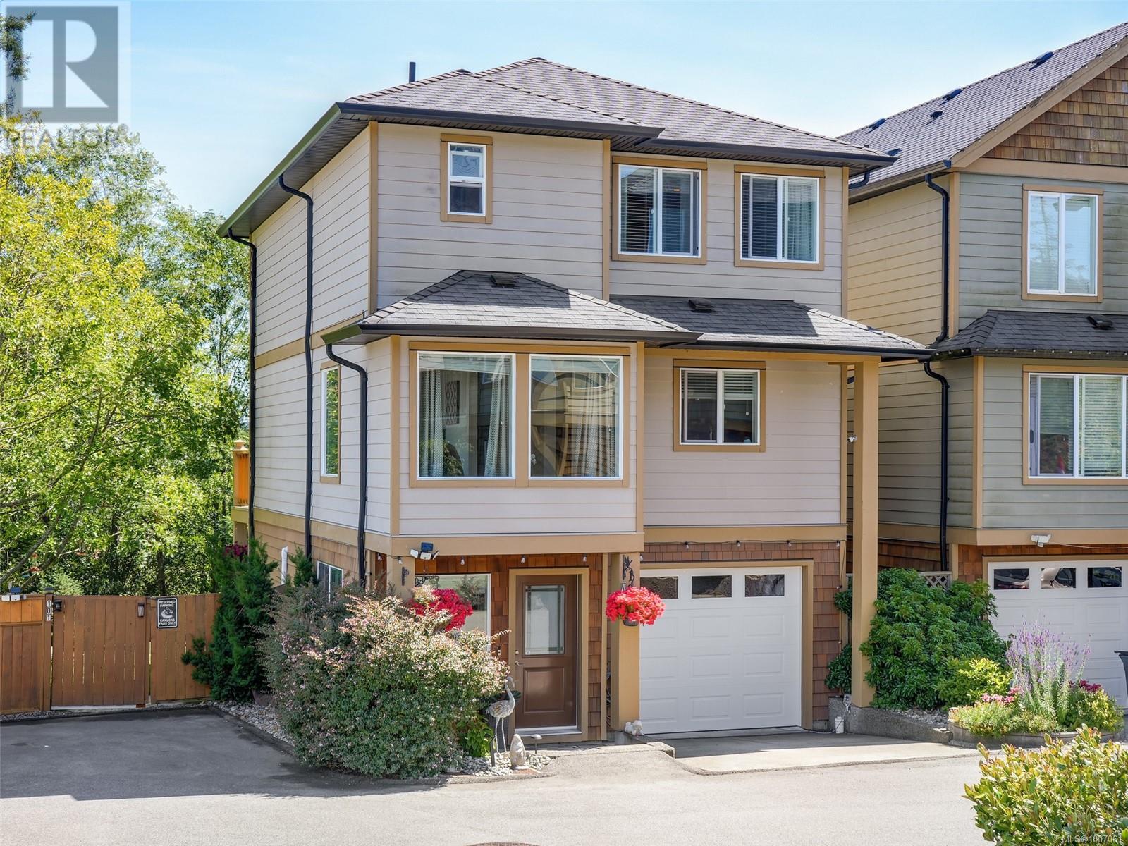 7091 Grant Rd W Unit 101 Rd, Sooke, BC V9Z 0N6