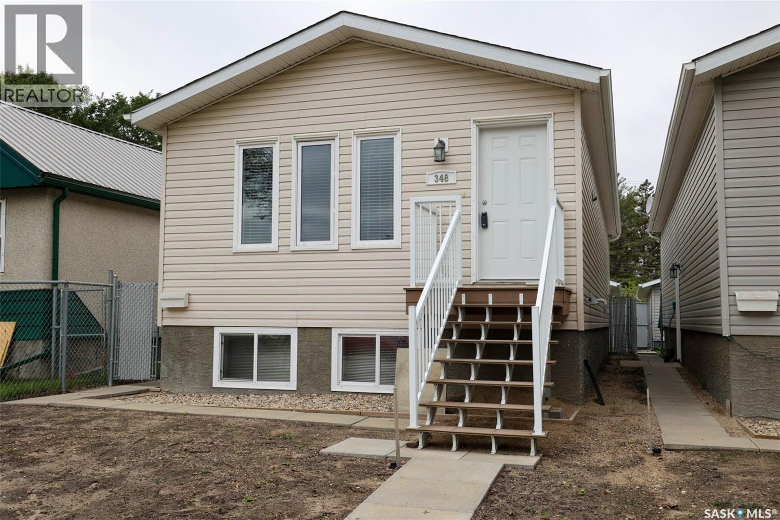 348 Robinson St, Regina, SK S4R 3R2