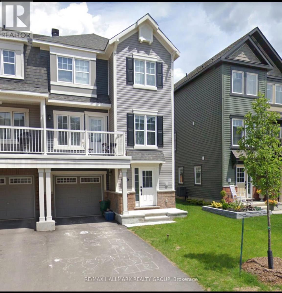 106 Helenium Ln, Ottawa, ON K4A 1C7