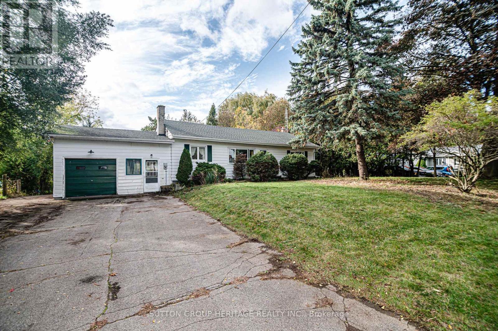 2424 Prestonvale Rd, Clarington, ON L1E 2S1