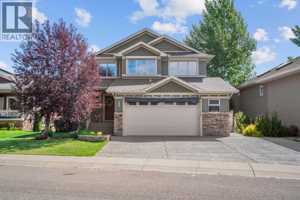 127 Hillcrest Blvd, Strathmore, AB T1P 0A3