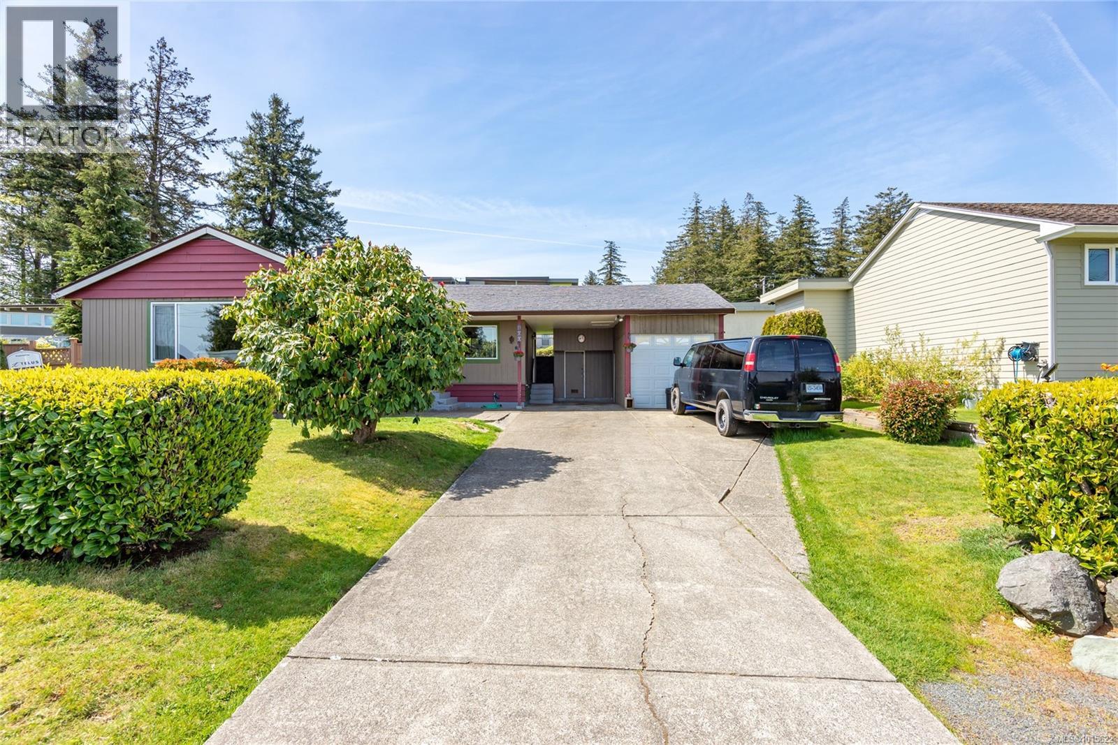 300 Mccarthy St, Campbell River, BC V9W 2R6