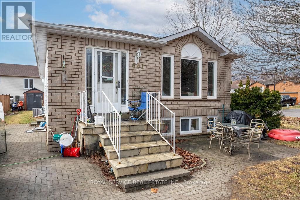 661 Ewing St, Cobourg, ON K9A 5N7