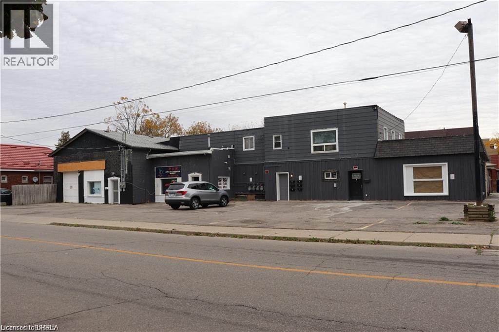 249 Murray St, Brantford, ON N3S 5S4