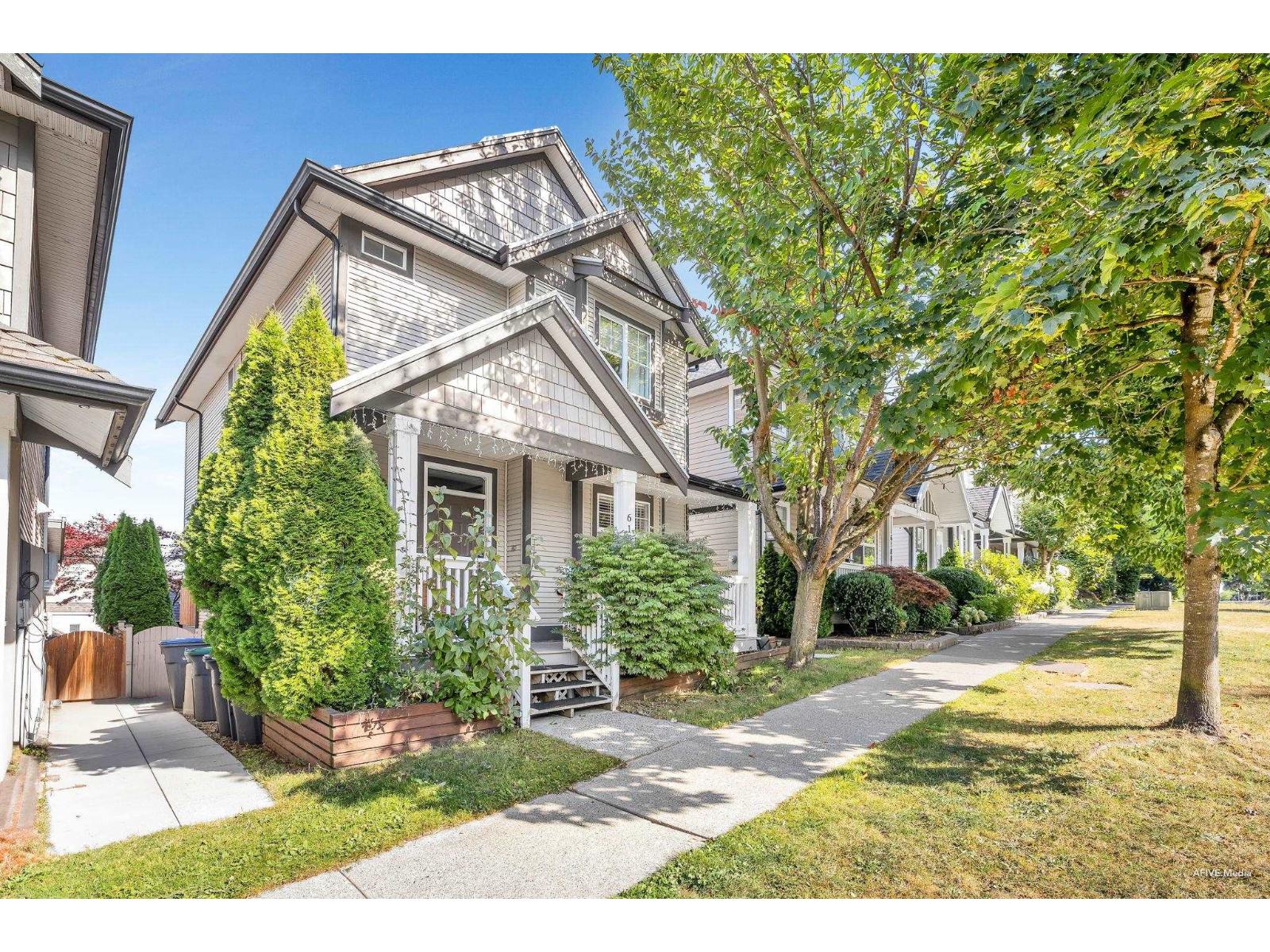 150 Street Unit 6192, Surrey, BC V3S 3H8