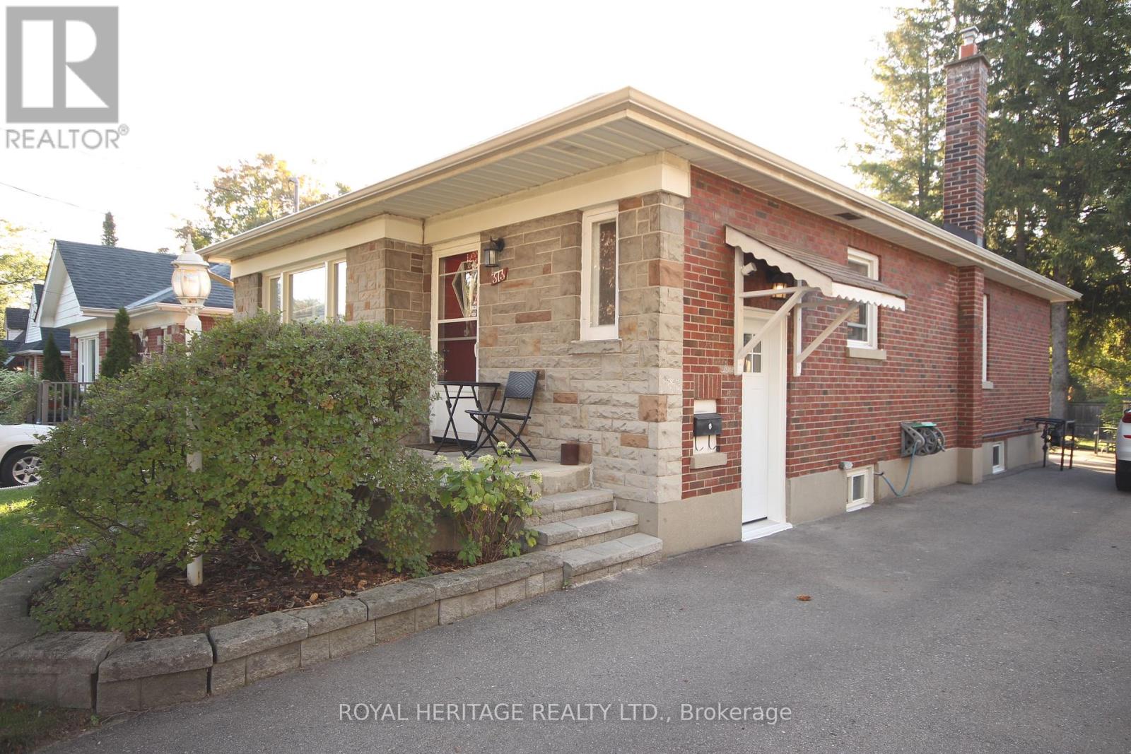 373 Colborne St E, Oshawa, ON L1G 1M9