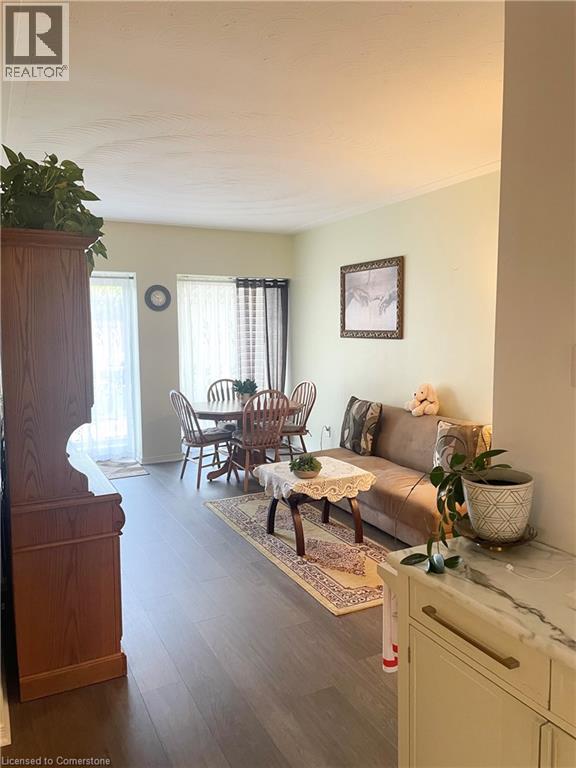 10 Woodman Drive S Unit 101, Hamilton, ON L8K 4E1