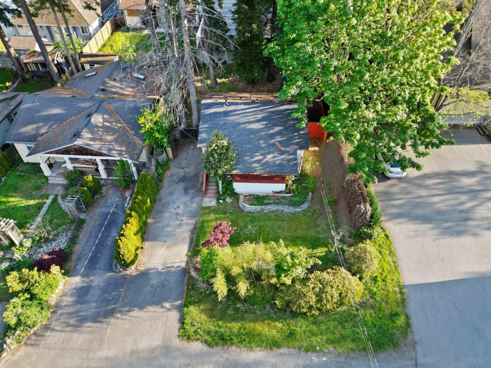 15 Avenue Unit 12775 #a, Surrey, BC V4A 1L9