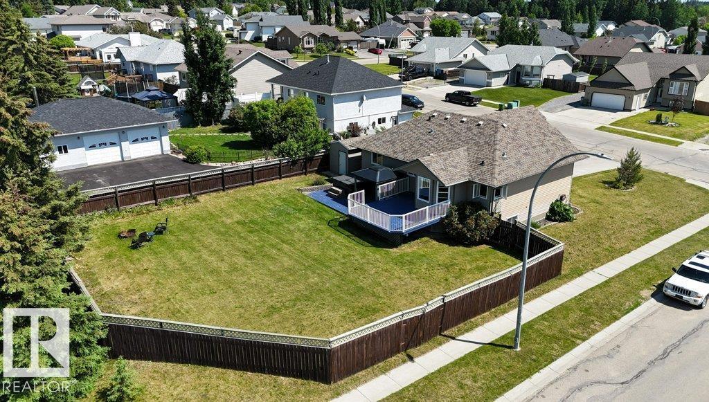 62 St Unit 916 #a, Edson, AB T7E 1Y6