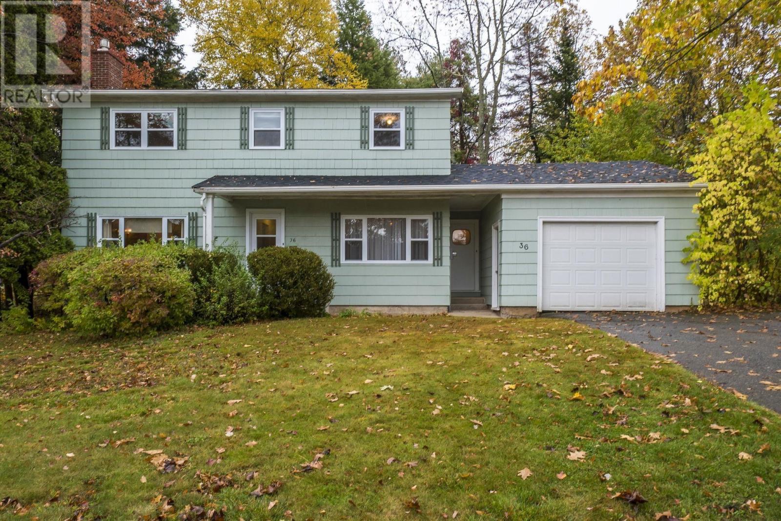 36 Fielding Ave, Kentville, NS B4N 2T6