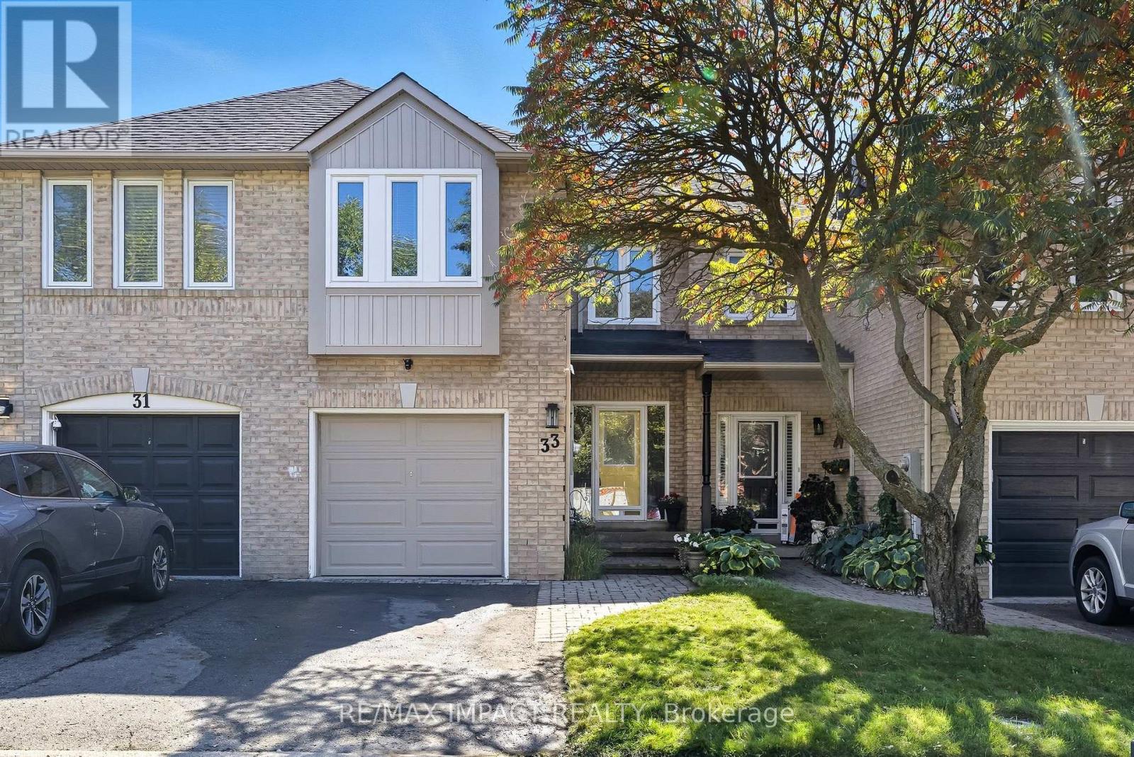 33 Pine Gate Pl, Whitby, ON L1R 2M6