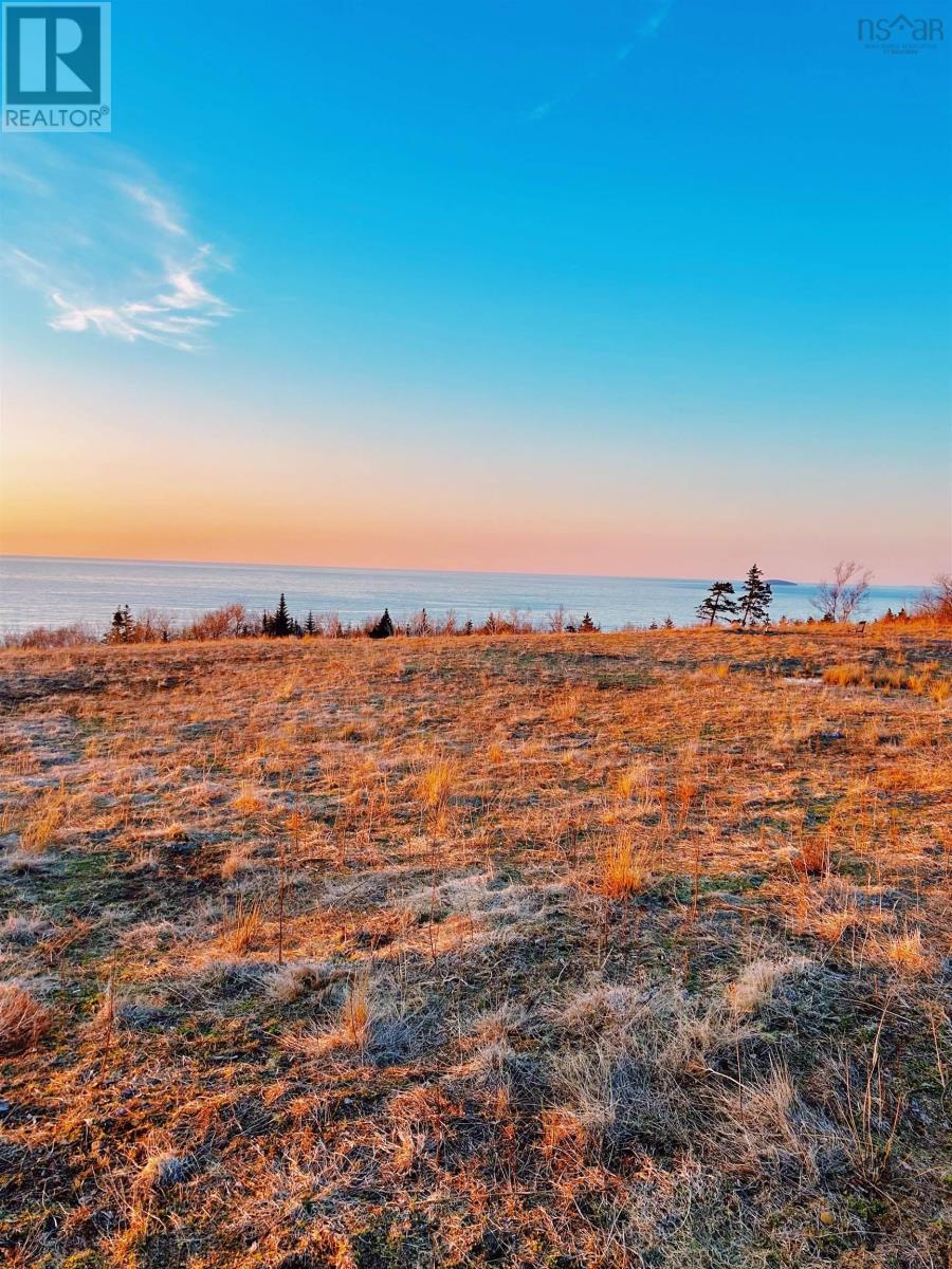 4 Broad Cove Banks Rd, Inverness, NS B0E 1N0