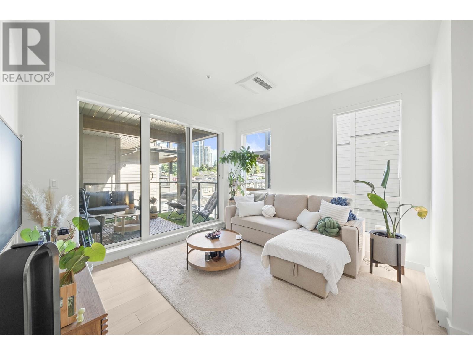 7588 16th Street Unit 422, Burnaby, BC V3N 0H8