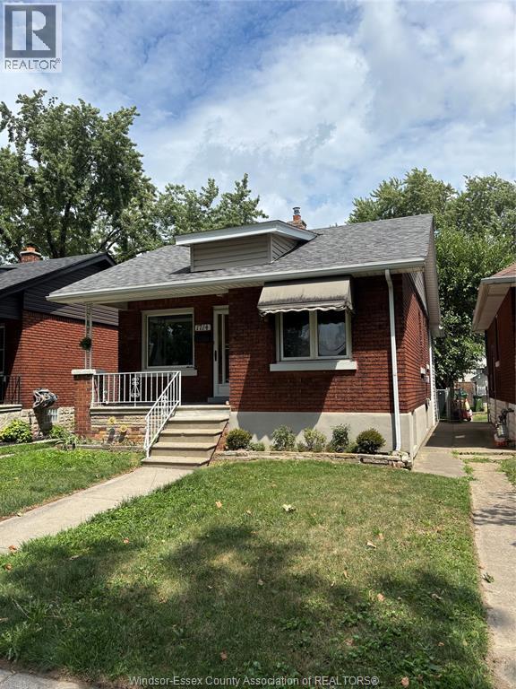 1714 Gladstone Ave, Windsor, ON N9A 4X7