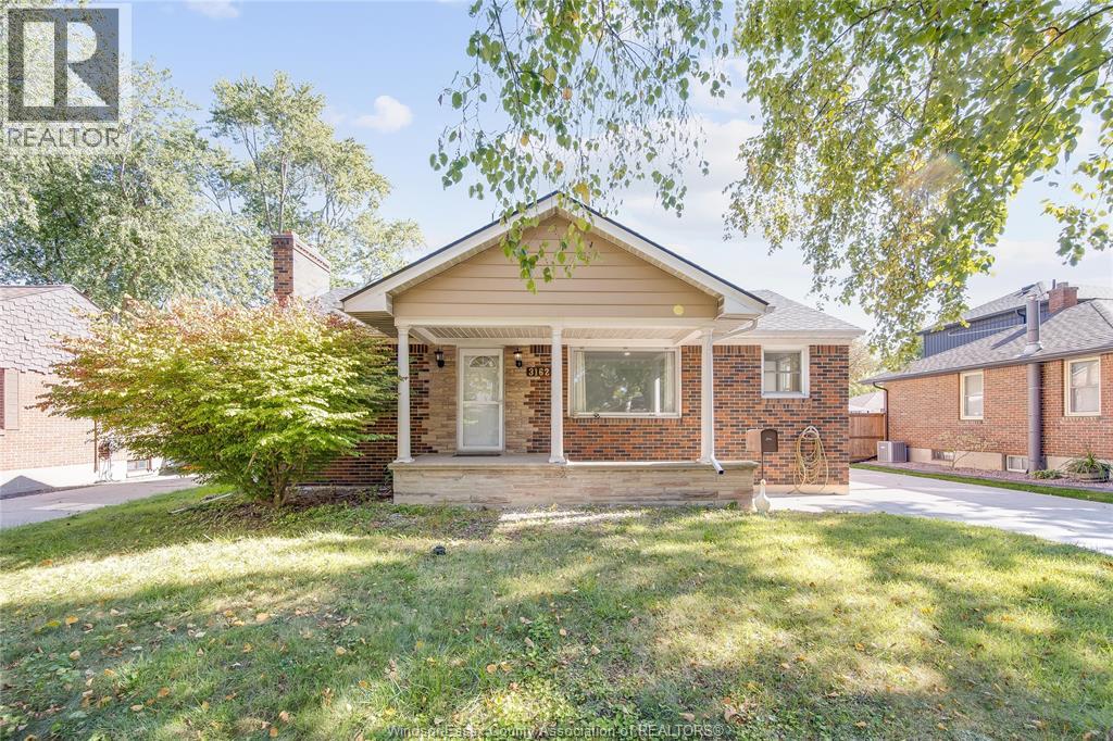3162 Curry Ave, Windsor, ON N9E 2T3