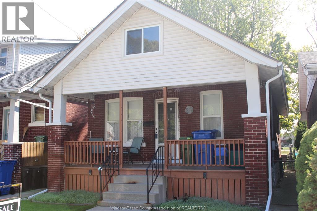 585 Allendale, Windsor, ON N8X 2C4