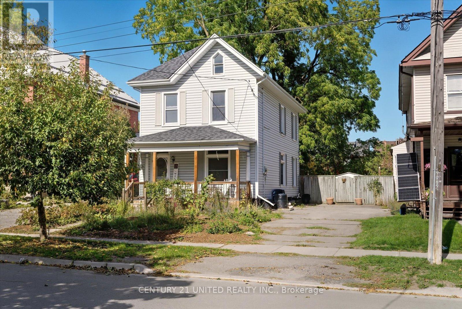 536 Bolivar St Ward 3 St, Peterborough, ON K9J 4R8