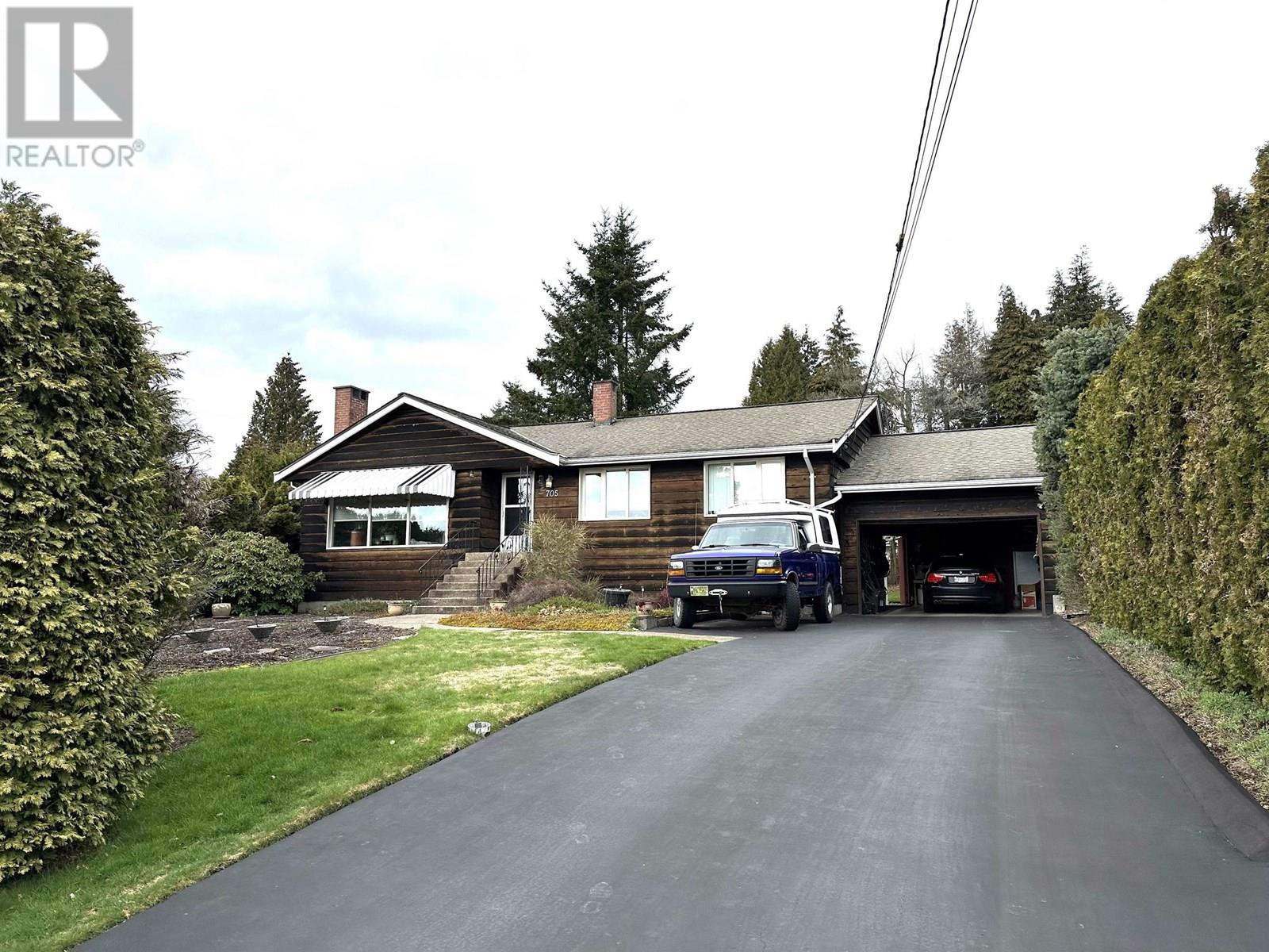 705 Quadling Ave, Coquitlam, BC V3K 1Z9