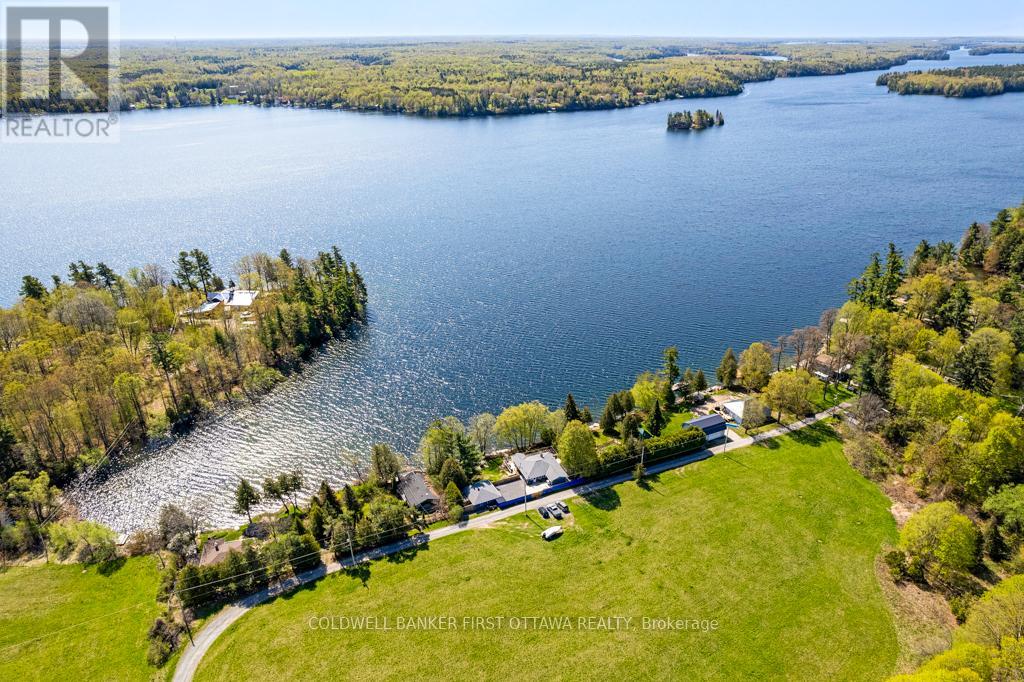 889 Jones Point Rd, Tay Valley, ON K7H 3C7