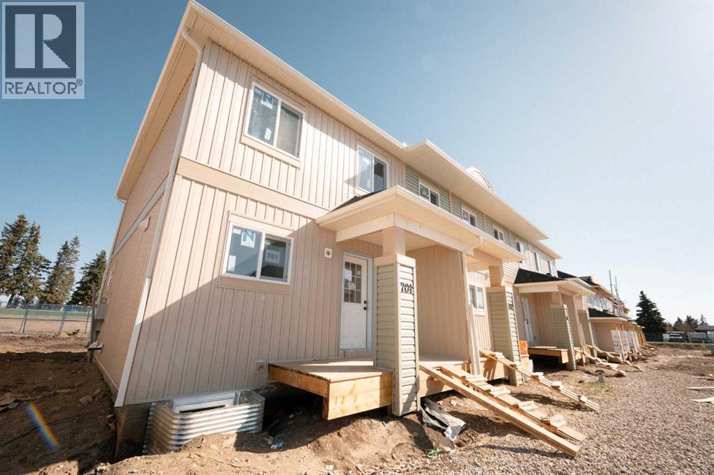 700 Clover Road Unit 702 Way, Carstairs, AB T0M 0N0