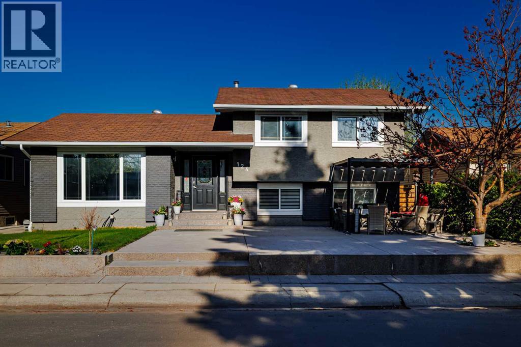124 Whiteside Cres NE, Calgary, AB T1Y 2A7