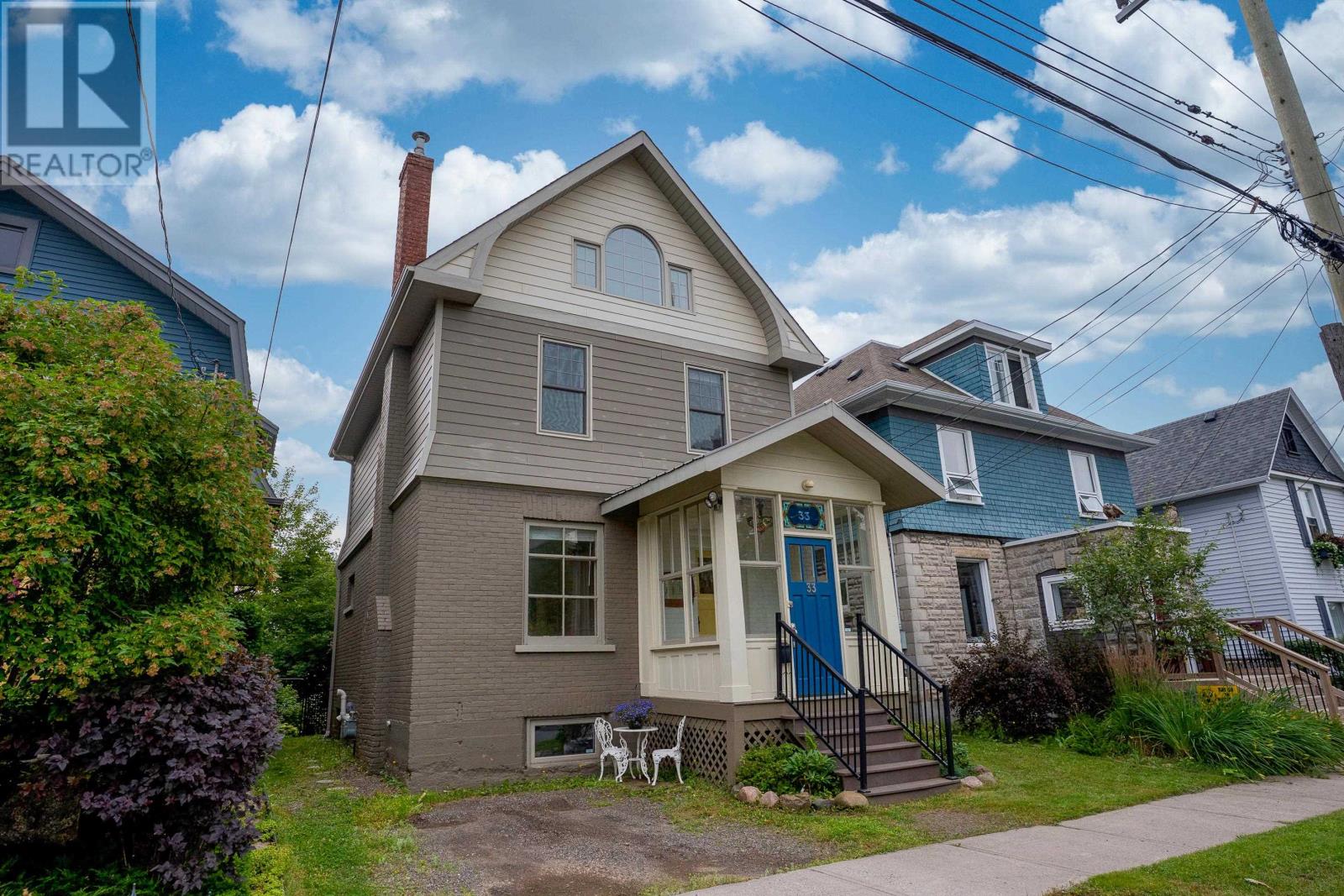 33 Prospect Ave, Thunder Bay, ON P7A 5K9
