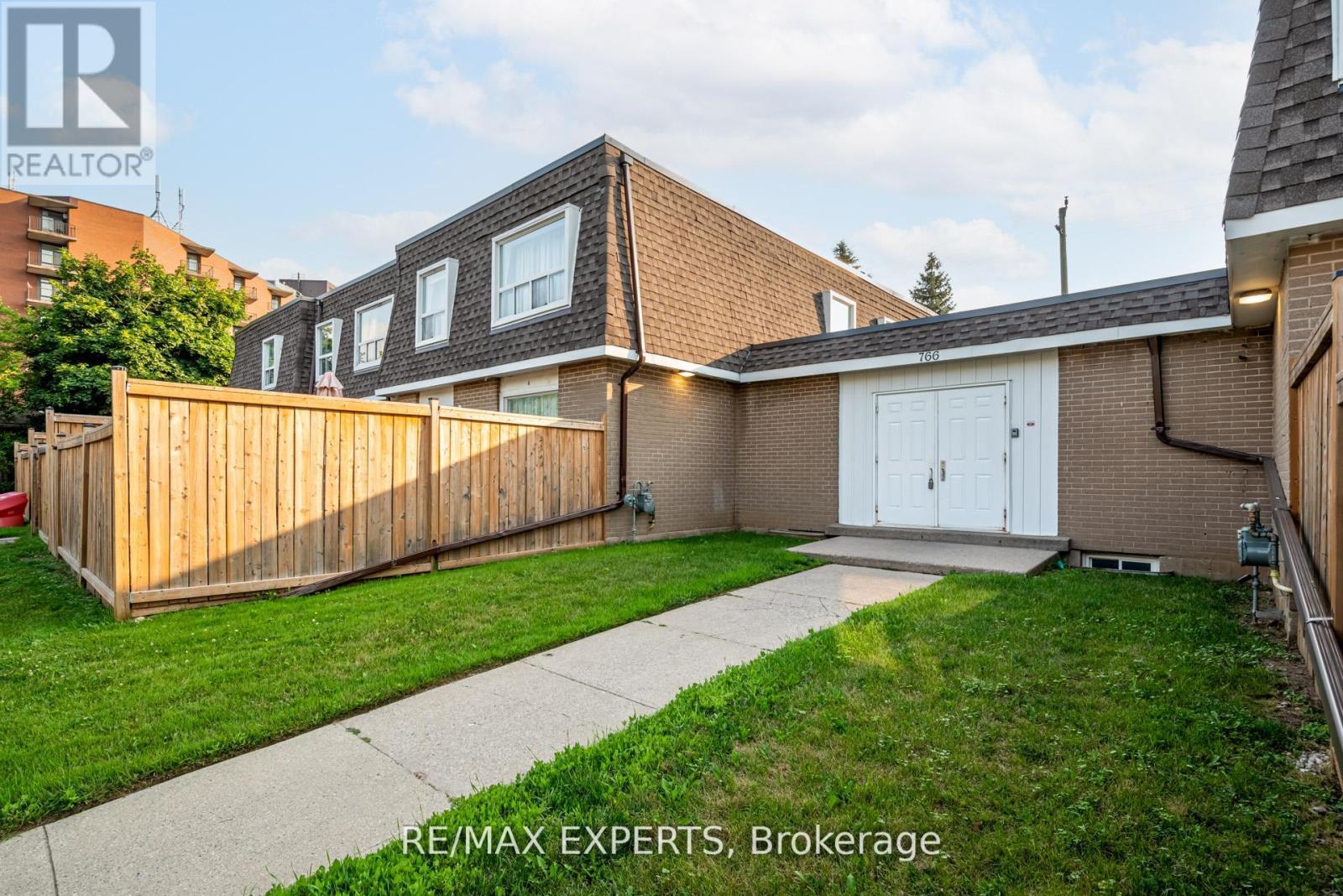 766 Walter Street #j, Cambridge, ON N3H 4P3